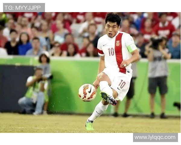 炮头足球明星背后的传奇故事与辉煌成就揭秘