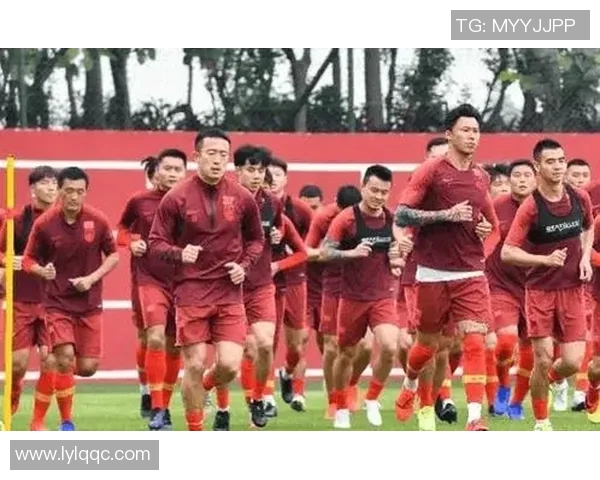 姓李的踢足球明星名字